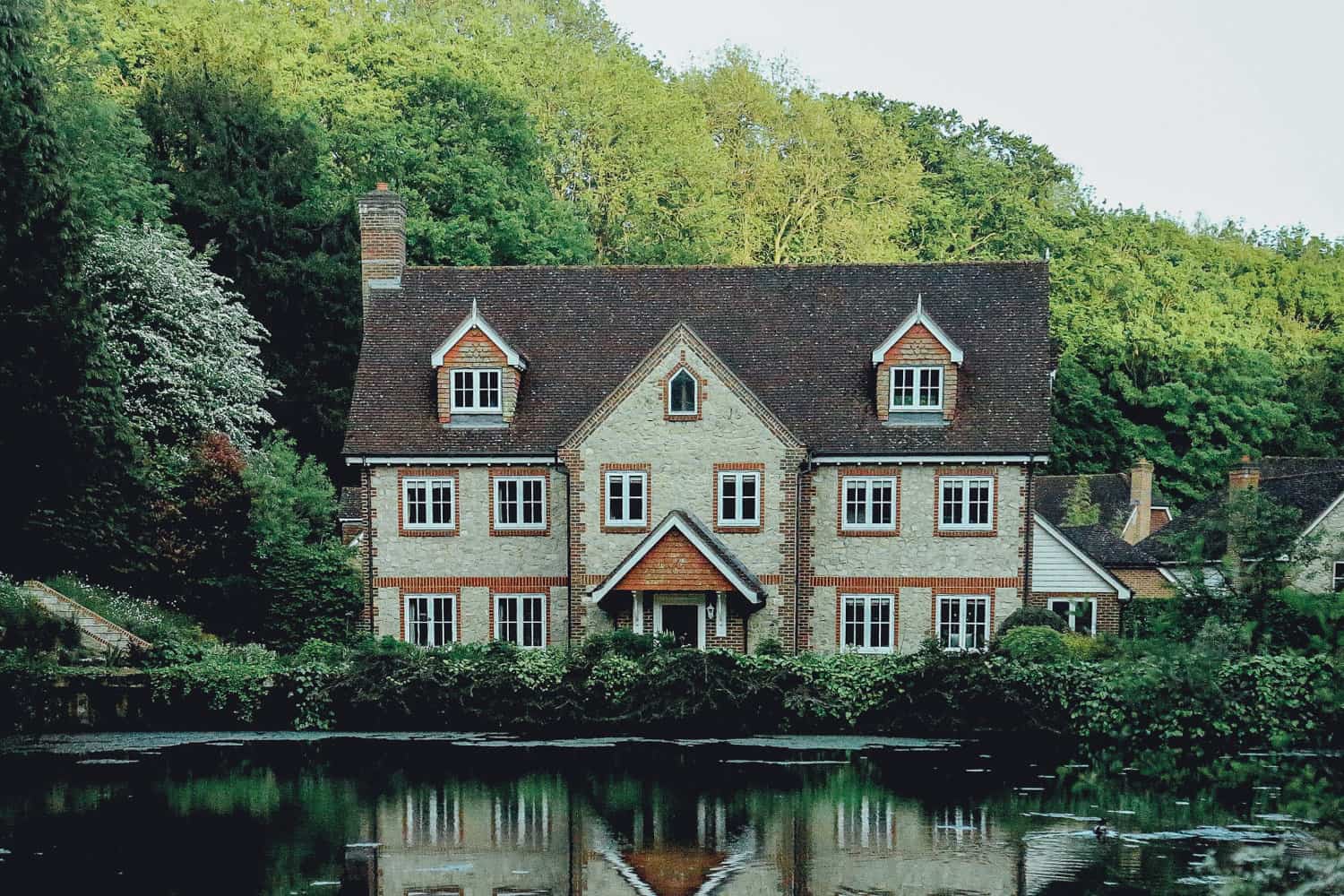 A beautiful home on a lake